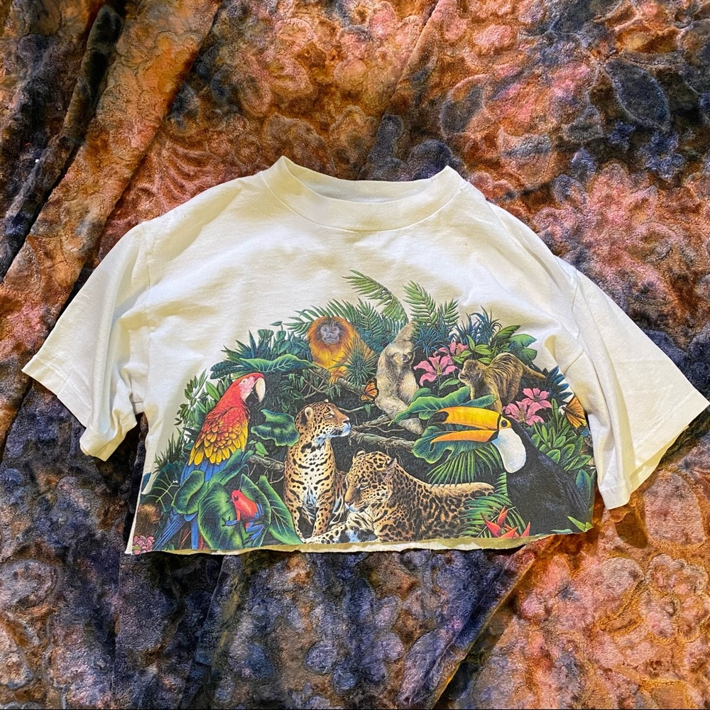 Jungle Scene Cropped T